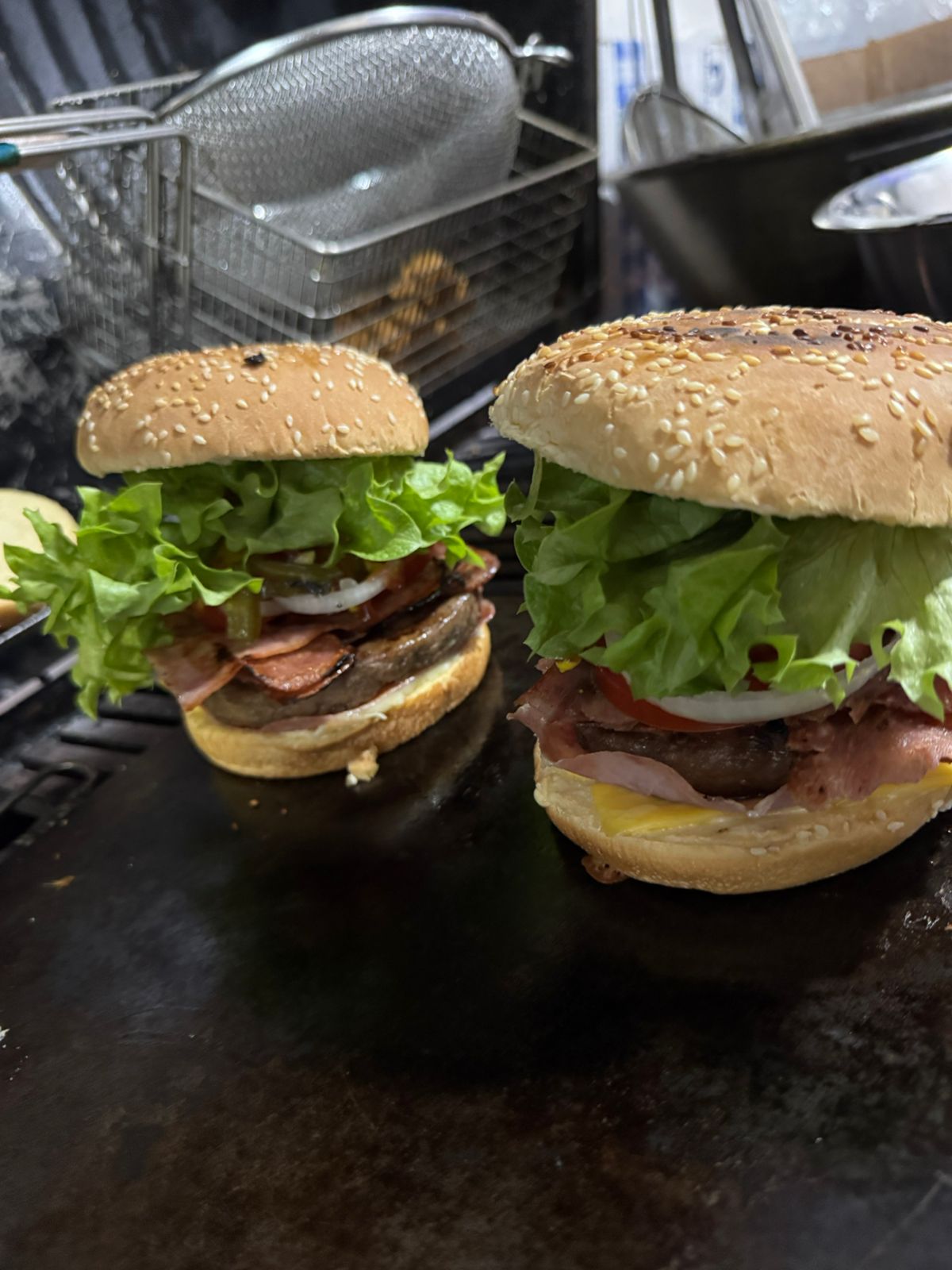 Hamburguesas en preparacion
